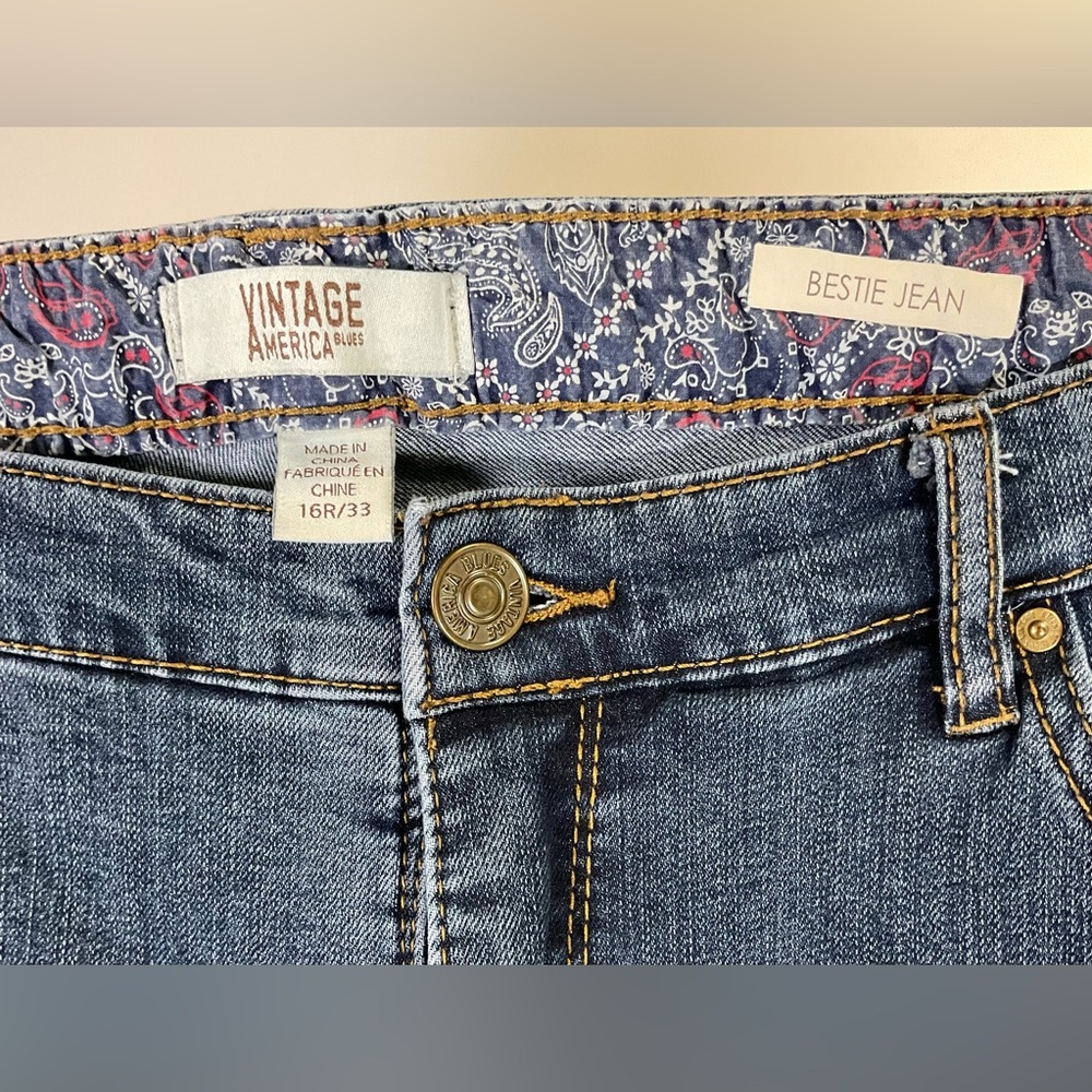 Vintage America Blues Straight Leg Bestie Jean with Floral Embroidery Plus Size - Picture 6 of 6